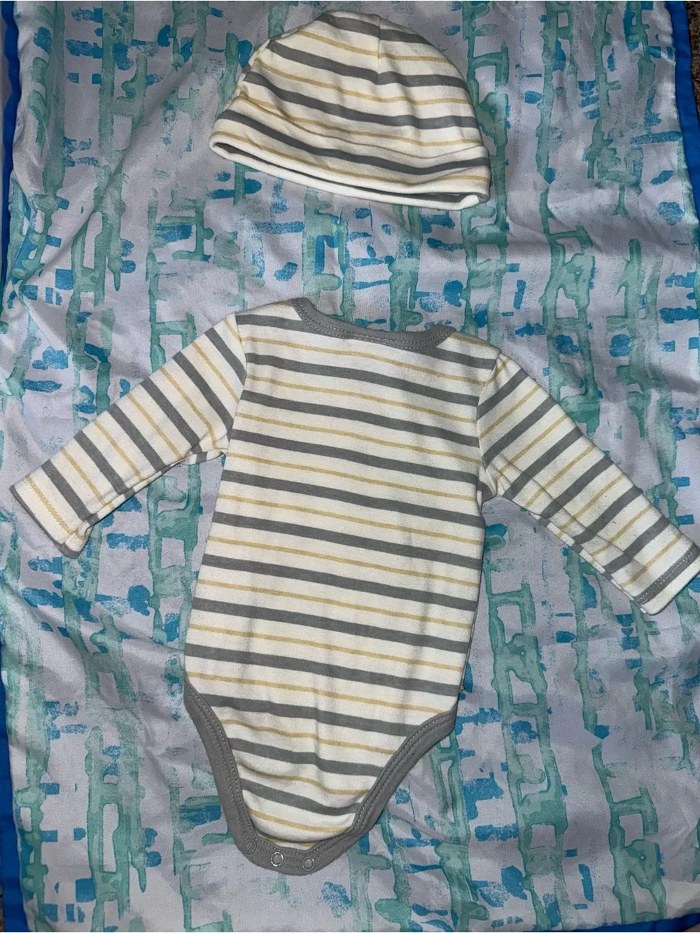 Little Chickadees’ Neutral Safari & Stripe Bodysuit Set - Beige/Gray/White